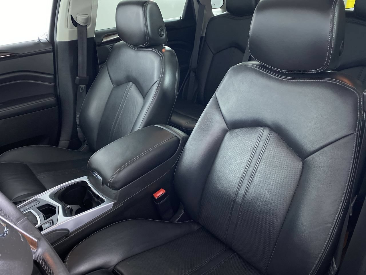 Used 2015 Cadillac SRX Luxury FWD image 11