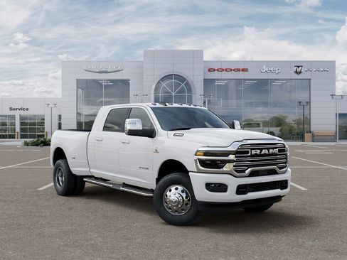 New 2026 RAM 3500 Laramie AWD/4WD image 5