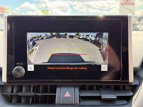 Certified 2025 Toyota RAV4 LE AWD/4WD image 27
