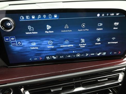 Certified 2024 Chevrolet Traverse RS w/ LPO, Floor Liner Package image 19