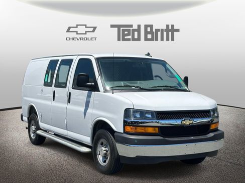 Certified 2025 Chevrolet Express 2500 w/ Driver Convenience Package RWD image 3