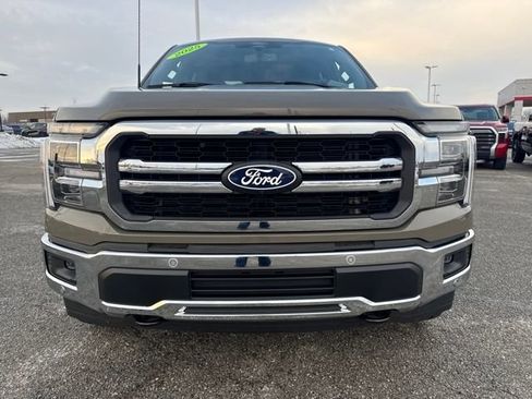 Used 2025 Ford F150 Lariat w/ Equipment Group 501A Mid image 9