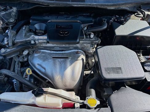 Used 2013 Toyota Camry LE image 35