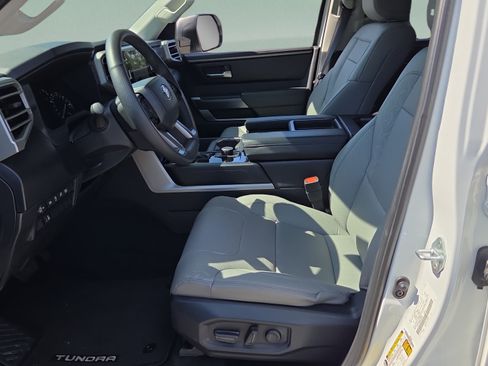 Used 2024 Toyota Tundra SR5 w/ SR5 Premium Package RWD image 9