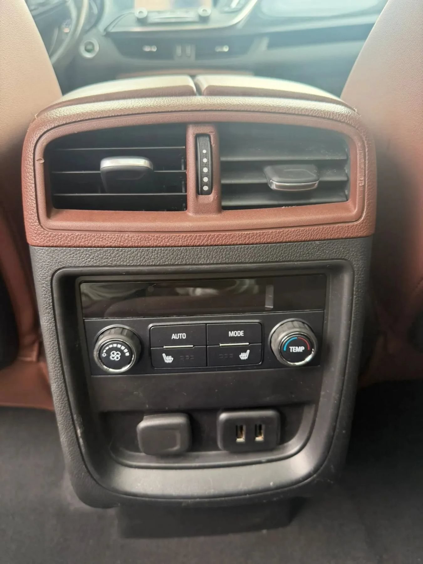 Used 2016 Buick Envision Premium w/ Driver Confidence Package AWD/4WD image 19
