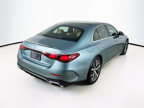 Used 2026 Mercedes-Benz E 350 4MATIC Sedan image 5