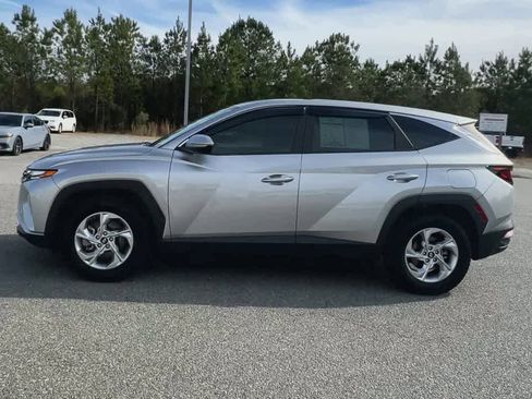 Used 2022 Hyundai Tucson SE image 5