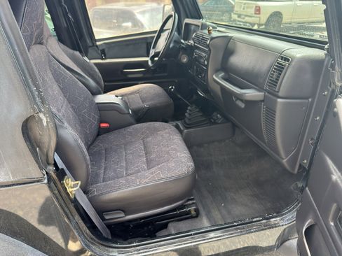 Used 2001 Jeep Wrangler SE AWD/4WD image 10