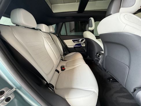 Used 2026 Mercedes-Benz GLC 300 image 34