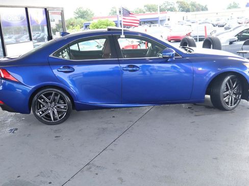 Used 2016 Lexus IS 350 w/ F Sport Package RWD image 4