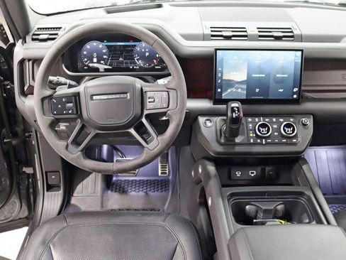 Used 2023 Land Rover Defender 110 Carpathian Edition image 14
