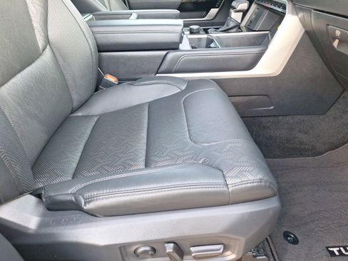 Used 2023 Toyota Tundra Limited image 36