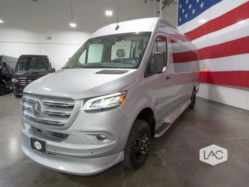 Used 2020 Mercedes-Benz Sprinter 3500 image 30