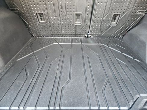 Used 2024 Chevrolet Equinox RS image 33