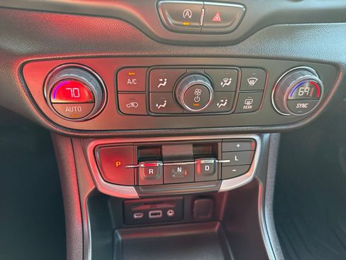 Used 2023 GMC Terrain AT4 w/ Infotainment Package II AWD/4WD image 31