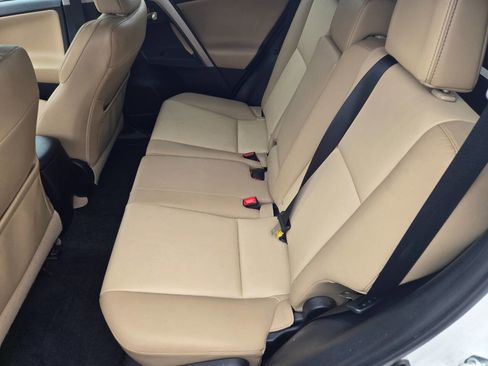 Used 2014 Toyota RAV4 Limited w/ Technology Package image 11