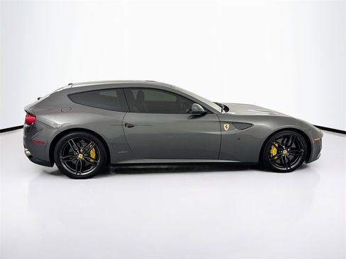 Used 2015 Ferrari FF image 4