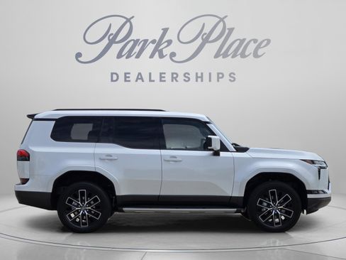 Certified 2026 Lexus GX 550 w/ Accessory Package (2T) AWD/4WD image 6