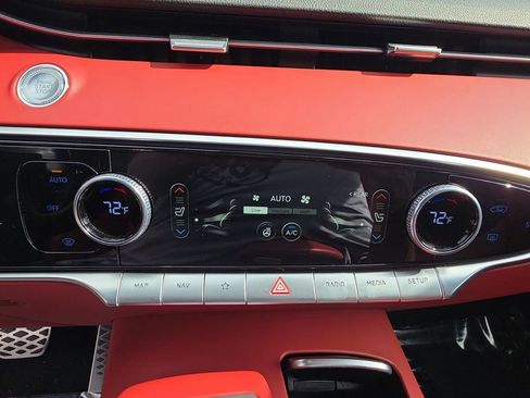 Used 2024 Genesis GV70 3.5T Sport image 30