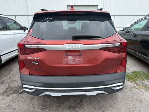 Used 2022 Kia Seltos S FWD image 10