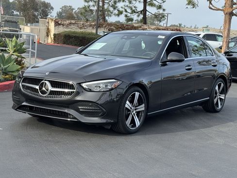 Used 2024 Mercedes-Benz C 300 4MATIC Sedan image 3