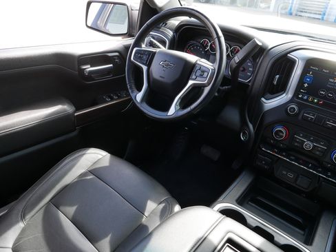 Used 2020 Chevrolet Silverado 1500 LT Trail Boss image 9