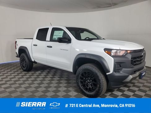 New 2026 Chevrolet Colorado Trail Boss AWD/4WD image 1