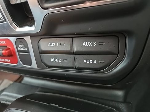 Used 2024 Jeep Wrangler Unlimited Sport AWD/4WD image 60