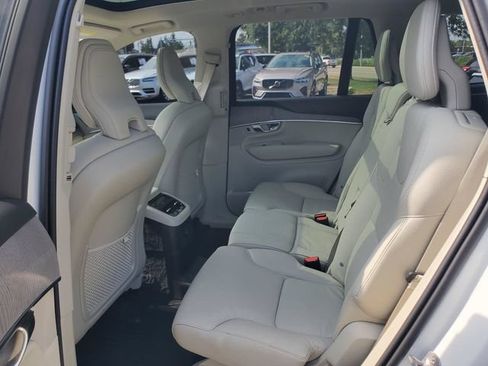 Used 2025 Volvo XC90 T8 Plus w/ Protection Package Premier AWD/4WD image 26