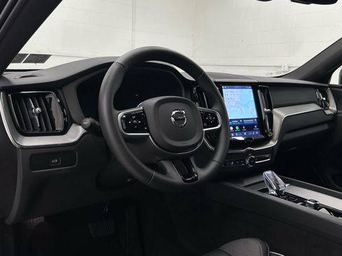 Used 2025 Volvo XC60 B5 Ultra w/ Climate Package AWD/4WD image 10