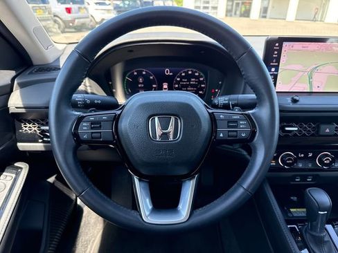 Used 2024 Honda Accord Touring image 18
