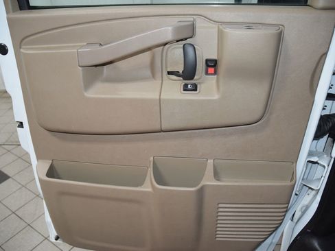 Used 2023 Chevrolet Express 3500 w/ Power Convenience Package RWD image 31