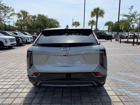 Certified 2025 Cadillac Optiq Sport 2 w/ LPO, Floor Liner Package AWD/4WD image 6