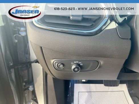 Used 2024 Chevrolet Equinox RS FWD image 17