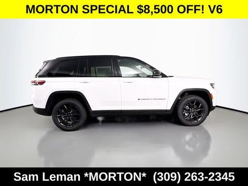 New 2025 Jeep Grand Cherokee Limited w/ Trailer Tow Package AWD/4WD image 8