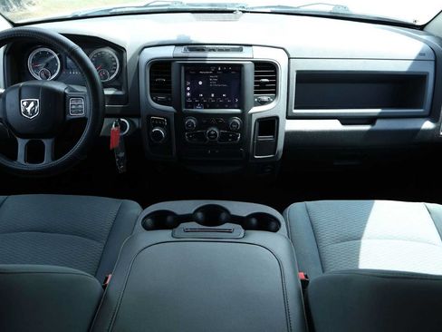 Used 2016 RAM 1500 Express RWD image 10