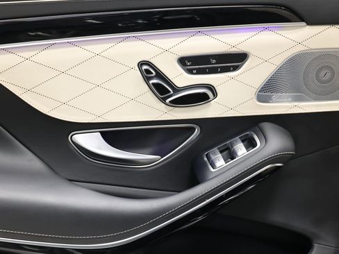 Used 2015 Mercedes-Benz S 63 AMG 4MATIC Sedan image 48