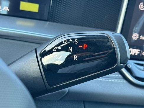 New 2026 Volkswagen Tiguan SE R-Line image 20