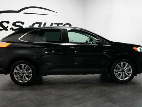 Used 2023 Ford Edge Titanium w/ Cargo Accessory Package AWD/4WD image 8
