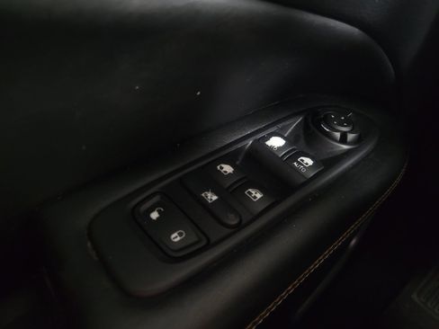 Used 2018 Jeep Compass Latitude w/ Popular Equipment Group AWD/4WD image 27