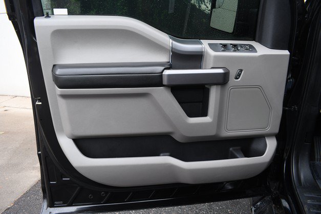 Used 2019 Ford F150 XLT w/ Equipment Group 302A Luxury AWD/4WD image 13