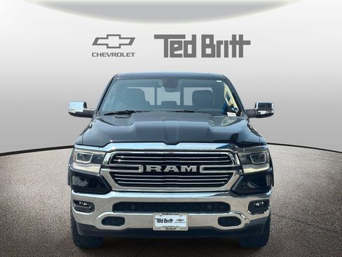 Used 2019 RAM 1500 Laramie AWD/4WD image 2