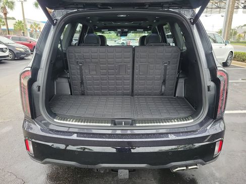 Used 2025 Kia Telluride SX X-Line AWD/4WD image 9