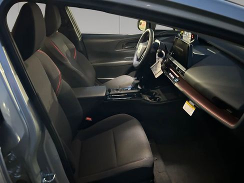 New 2026 Toyota Prius Plug-In Hybrid FWD image 17