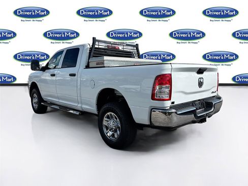 Used 2023 RAM 2500 Tradesman w/ Chrome Appearance Group image 5