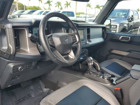 Used 2021 Ford Bronco Outer Banks image 9