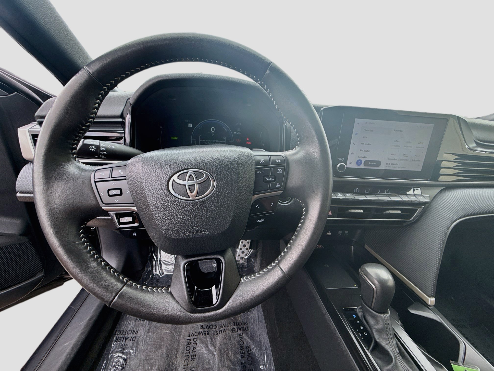 Used 2025 Toyota Camry SE FWD image 18
