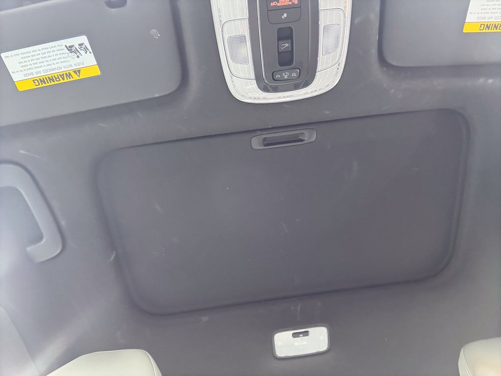Used 2025 Hyundai Elantra Limited w/ Cargo Package FWD image 45