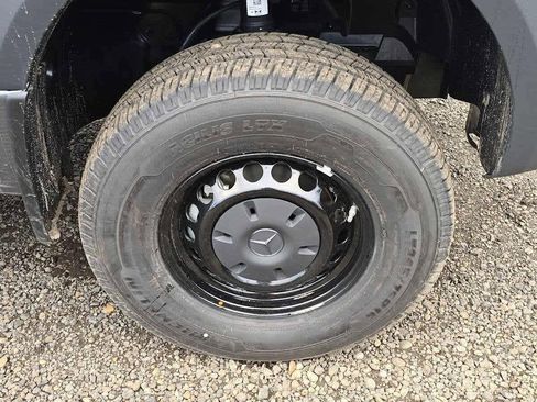 New 2026 Mercedes-Benz Sprinter 2500 image 9