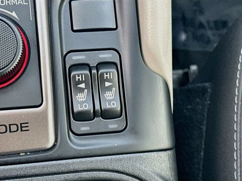 Certified 2023 Subaru Forester Premium AWD/4WD image 16